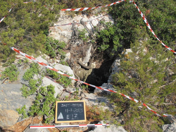 E 17 - Image 5